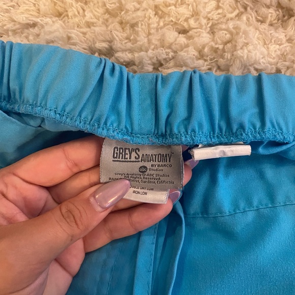 Greys Anatomy Sky Blue Scrub Set Small - Picture 9 of 10